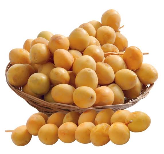 Fresh Barhi Dates - Juicy, Unripe, Fibrous, sweet, butterscotch candy flavor - 400 gm,