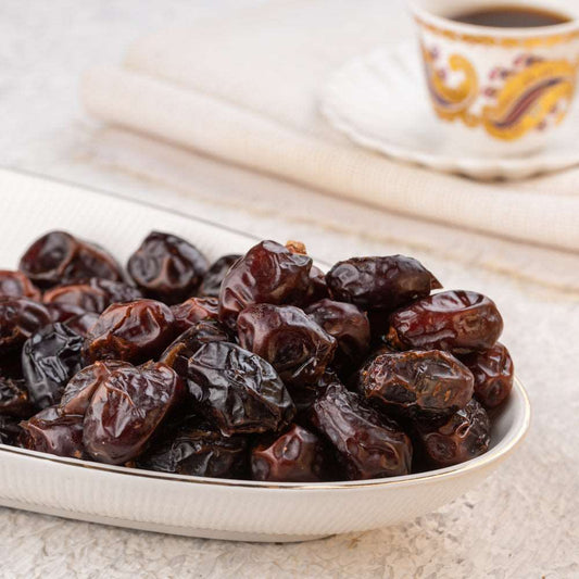 Khenaizi Dates - Traditional Khajur of United Arab Emirates | GetMyDates